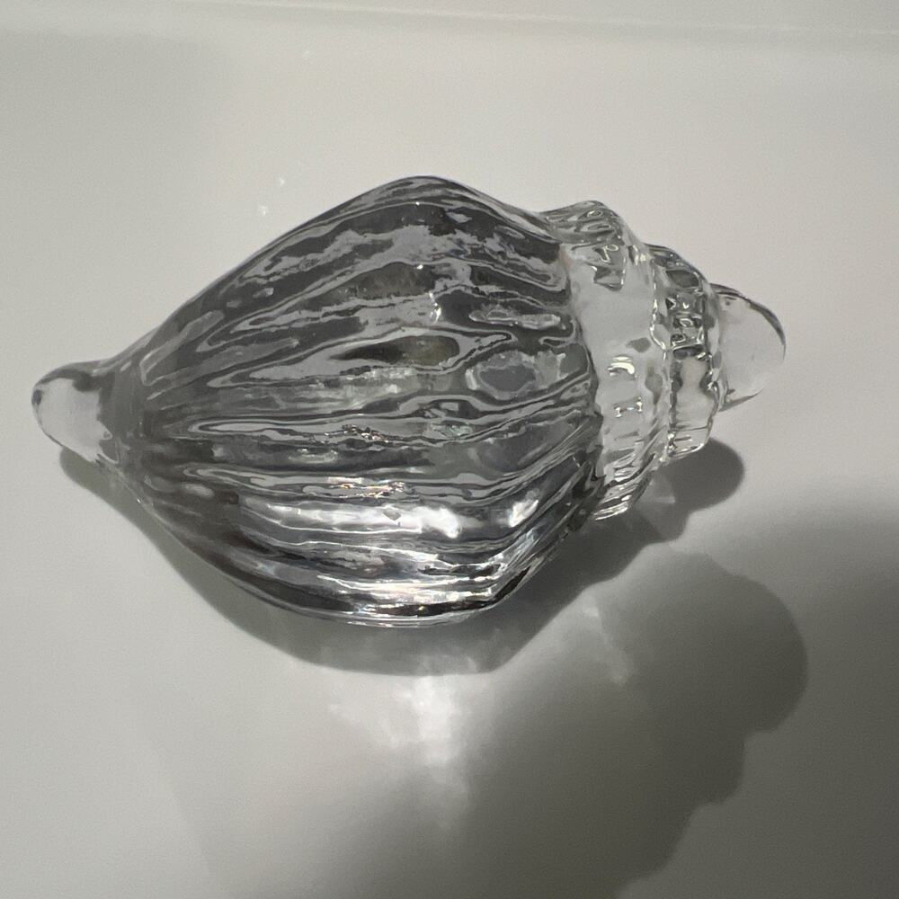Vintage Silvestri Clear Art Glass Conch Sea Shell Paper Weight, 5”
